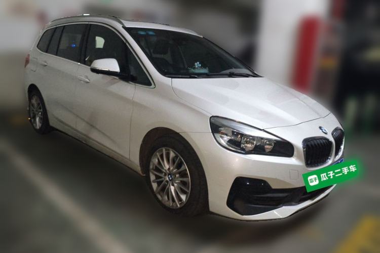 Used BMW 2 Series Gran Tourer 2019 220i Leading Model Front Right 45 Deg