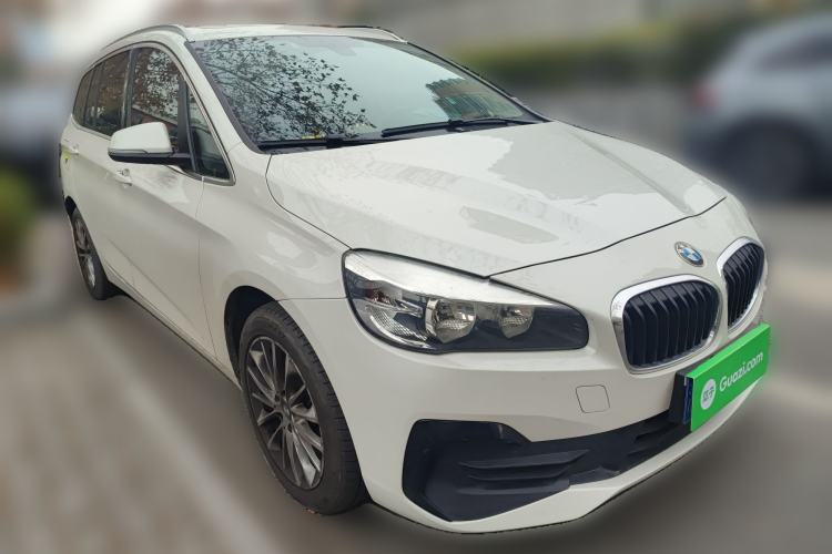 Used BMW 2 Series Gran Tourer 2019 220i Leading Model Front Right 45 Deg