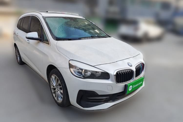 Used BMW 2 Series Gran Tourer 2019 220i Leading Model Front Right 45 Deg