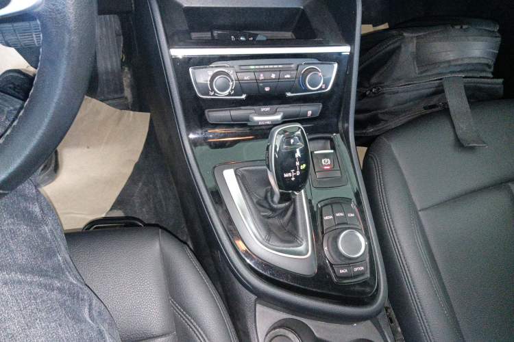 Used BMW 2 Series Gran Tourer 2019 220i Leading Model Gear Lever