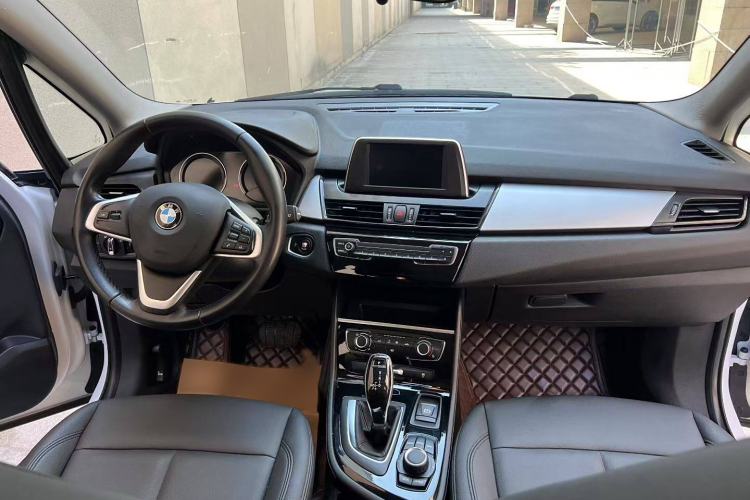 Used BMW 2 Series Gran Tourer 2019 220i Leading Model Interior 1