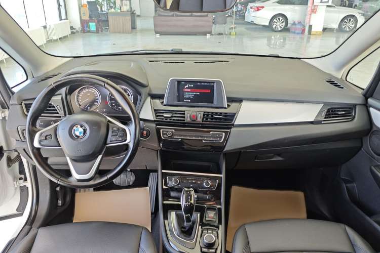 Used BMW 2 Series Gran Tourer 2019 220i Leading Model Interior 1