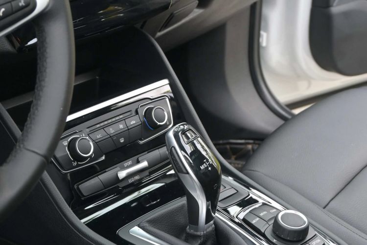 Used BMW 2 Series Gran Tourer 2019 220i Leading Model Interior 2