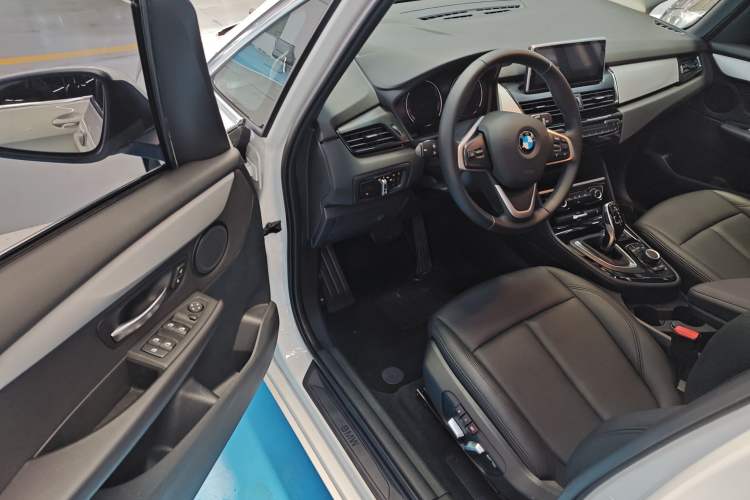 Used BMW 2 Series Gran Tourer 2019 220i Leading Model Interior 2