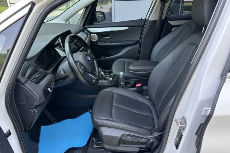 Used BMW 2 Series Gran Tourer 2019 220i Leading Model Interior 3