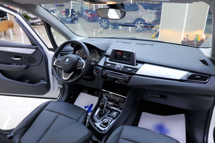 Used BMW 2 Series Gran Tourer 2019 220i Leading Model Interior 4