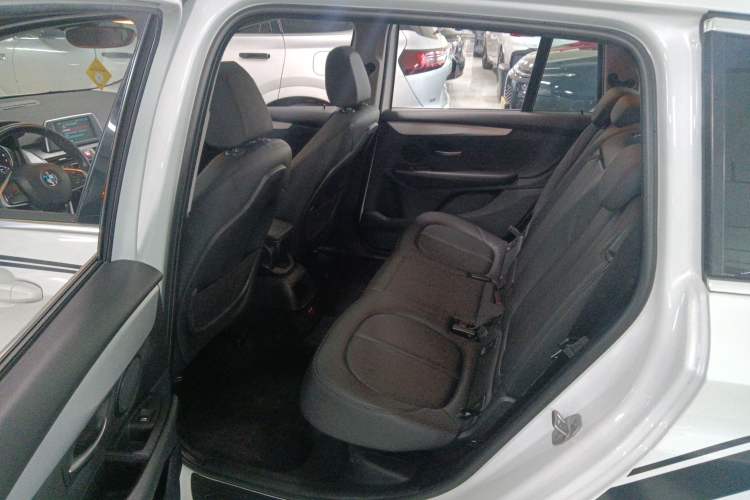 Used BMW 2 Series Gran Tourer 2019 220i Leading Model Interior 4