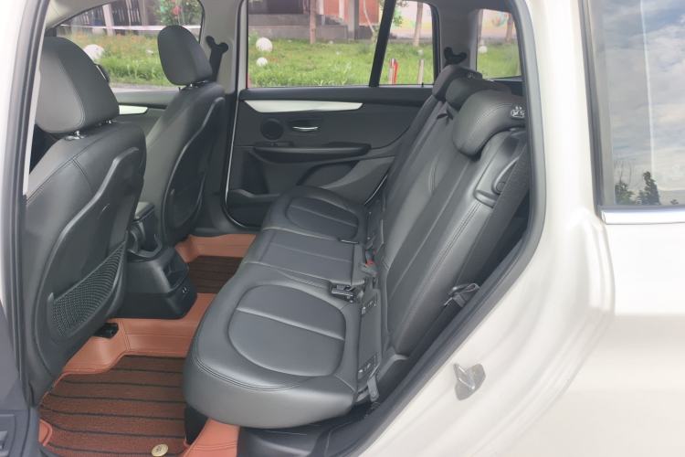 Used BMW 2 Series Gran Tourer 2019 220i Leading Model Interior 4