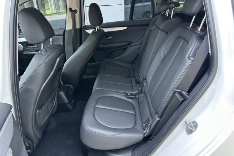 Used BMW 2 Series Gran Tourer 2019 220i Leading Model Interior 4