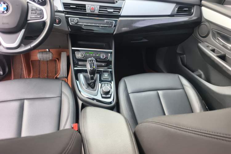 Used BMW 2 Series Gran Tourer 2019 220i Leading Model Interior 6