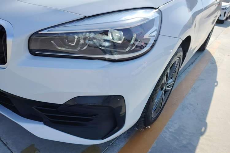 Used BMW 2 Series Gran Tourer 2019 220i Luxury Sports Package Left Front Headlight