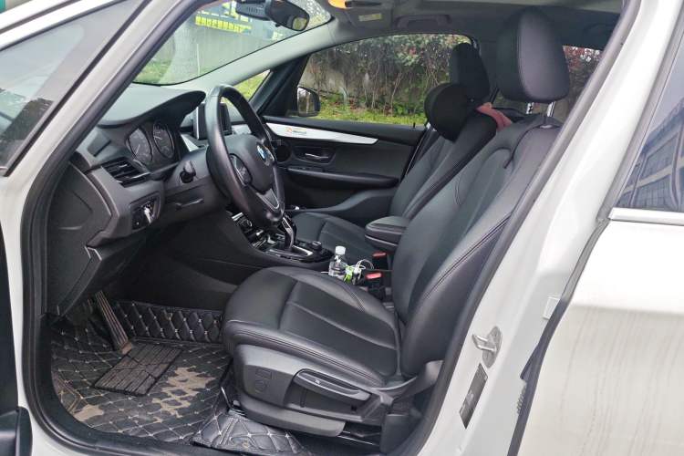 Used BMW 2 Series Gran Tourer 2019 220i Leading Model Left Front Seat
