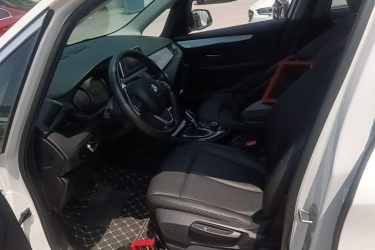 Used BMW 2 Series Gran Tourer 2019 220i Leading Model Left Front Seat