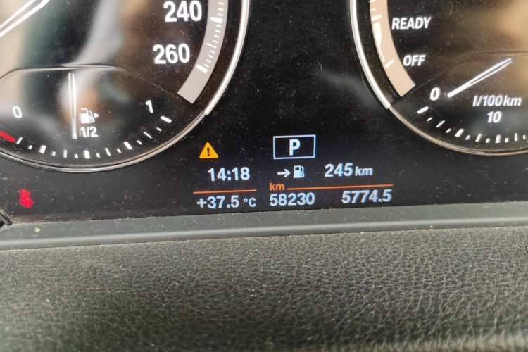 Used BMW 2 Series Gran Tourer 2019 220i Leading Model Odometer Close Up