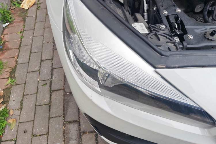 Used BMW 2 Series Gran Tourer 2019 220i Leading Model Right Front Headlight