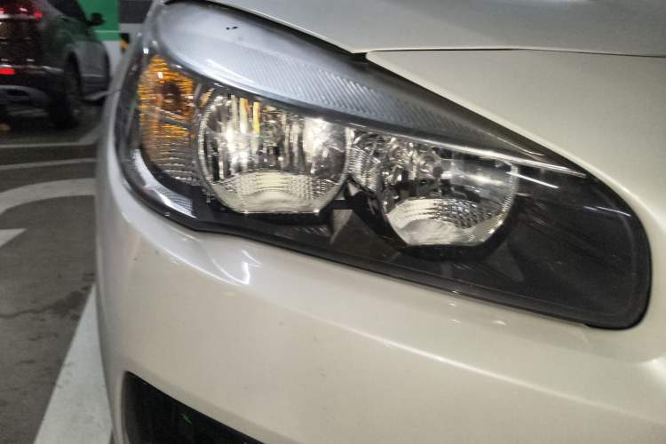 Used BMW 2 Series Gran Tourer 2019 220i Leading Model Right Front Headlight