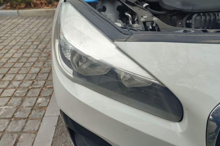Used BMW 2 Series Gran Tourer 2019 220i Leading Model Right Front Headlight