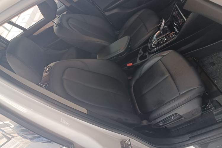Used BMW 2 Series Gran Tourer 2019 220i Leading Model Right Front Seat