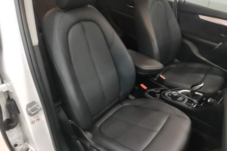 Used BMW 2 Series Gran Tourer 2019 220i Leading Model Right Front Seat
