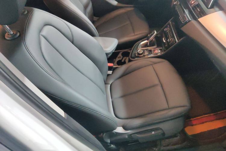 Used BMW 2 Series Gran Tourer 2019 220i Leading Model Right Front Seat