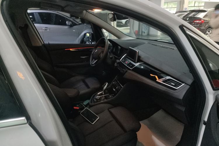 Used BMW 2 Series Gran Tourer 2019 220i Luxury Sports Package Right Front Seat