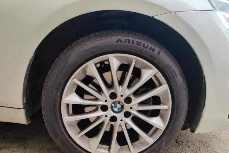 Used BMW 2 Series Gran Tourer 2019 220i Leading Model Right Front Wheel Hub