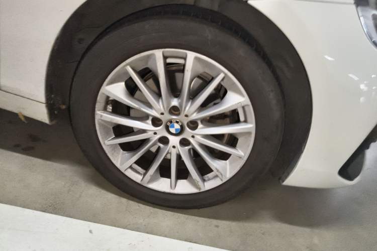 Used BMW 2 Series Gran Tourer 2019 220i Leading Model Right Front Wheel Hub