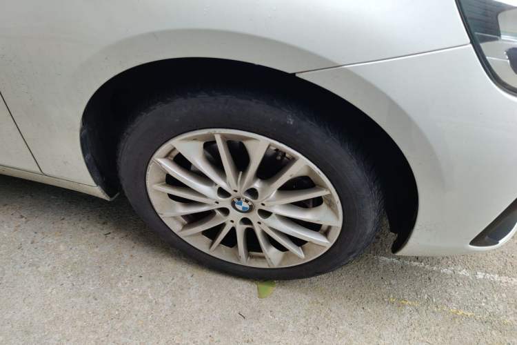 Used BMW 2 Series Gran Tourer 2019 220i Leading Model Right Front Wheel Hub