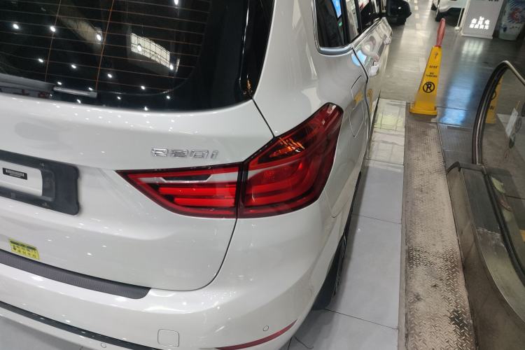 Used BMW 2 Series Gran Tourer 2019 220i Luxury Sports Package Right Rear Taillight
