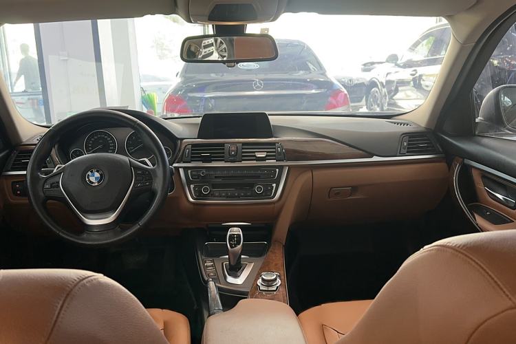 Used BMW 3 Series 2015 320Li Luxury Design Package Interior 3