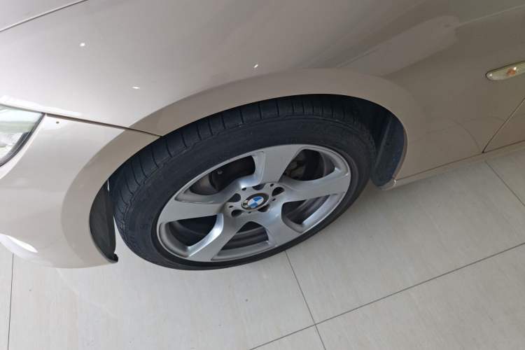 Used BMW 3 Series 2011 320i Convertible Coupe Left Front Wheel Hub