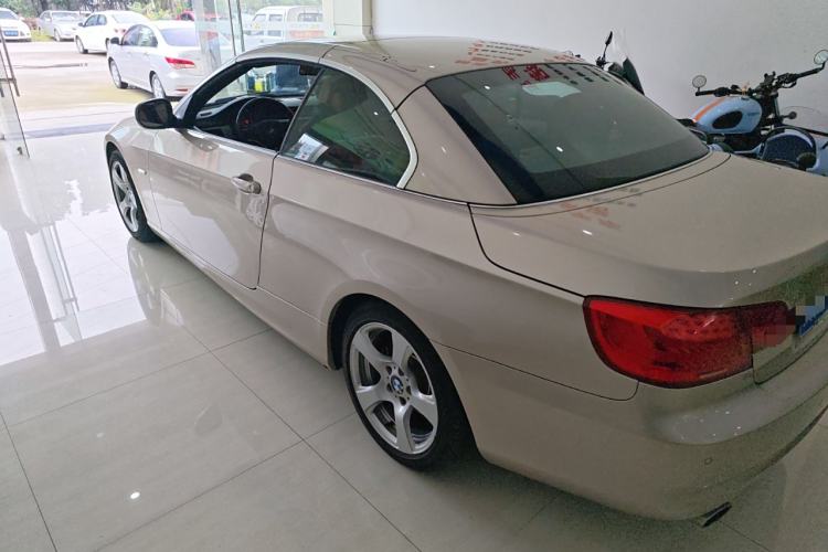 Used BMW 3 Series 2011 320i Convertible Coupe Left Side