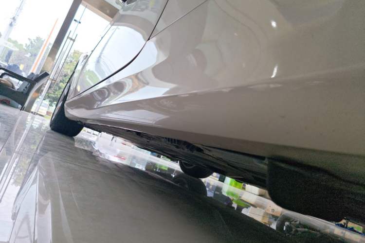 Used BMW 3 Series 2011 320i Convertible Coupe Left Side Sill