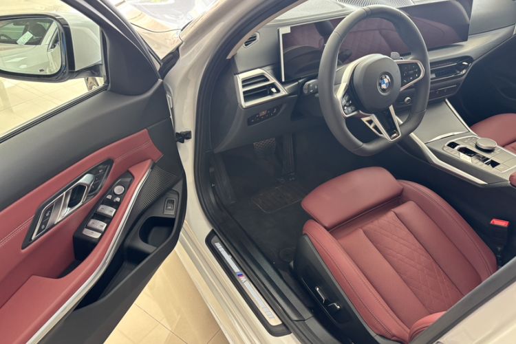 Used BMW 3 Series 2025 325Li M Sport Package Interior 6