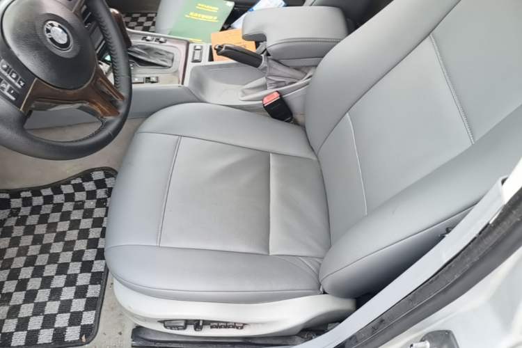Used BMW 3 Series 2004 325i Left Front Seat
