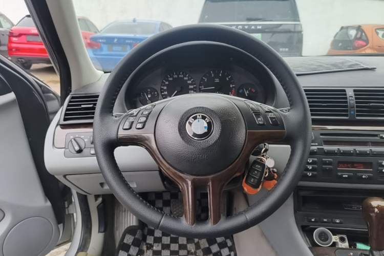 Used BMW 3 Series 2004 325i Steering Wheel