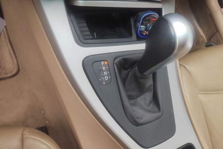 Used BMW 3 Series 2005 320i Fashion Model Gear Lever
