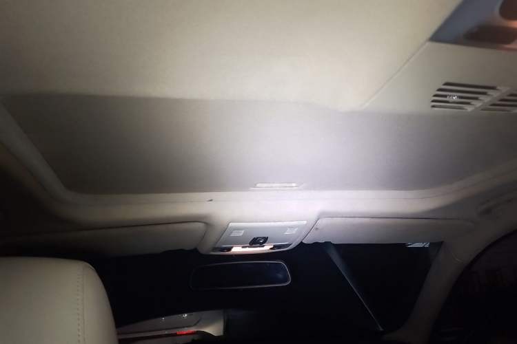 Used BMW 3 Series 2005 325i Sport Edition Headliner