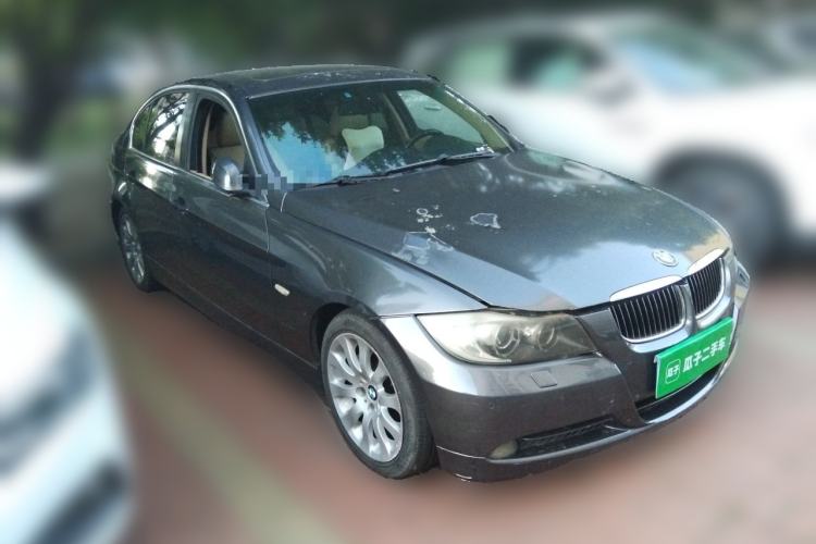 Used BMW 3 Series 2005 330i Front Right 45 Deg