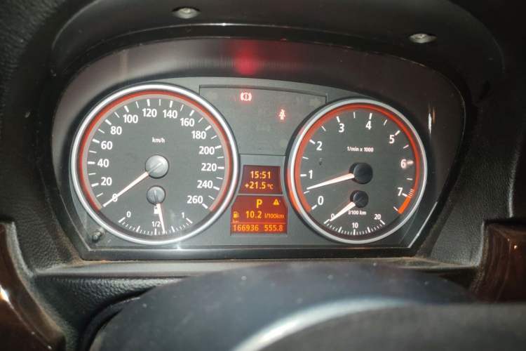 Used BMW 3 Series 2005 325i Sport Edition Instrument Cluster