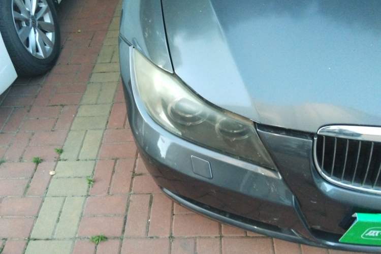 Used BMW 3 Series 2005 330i Right Front Headlight