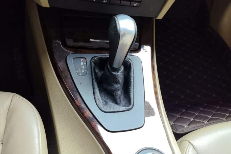 Used BMW 3 Series 2005 325i Leading Model Gear Lever