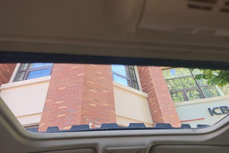 Used BMW 3 Series 2005 325i Sport Edition Headliner