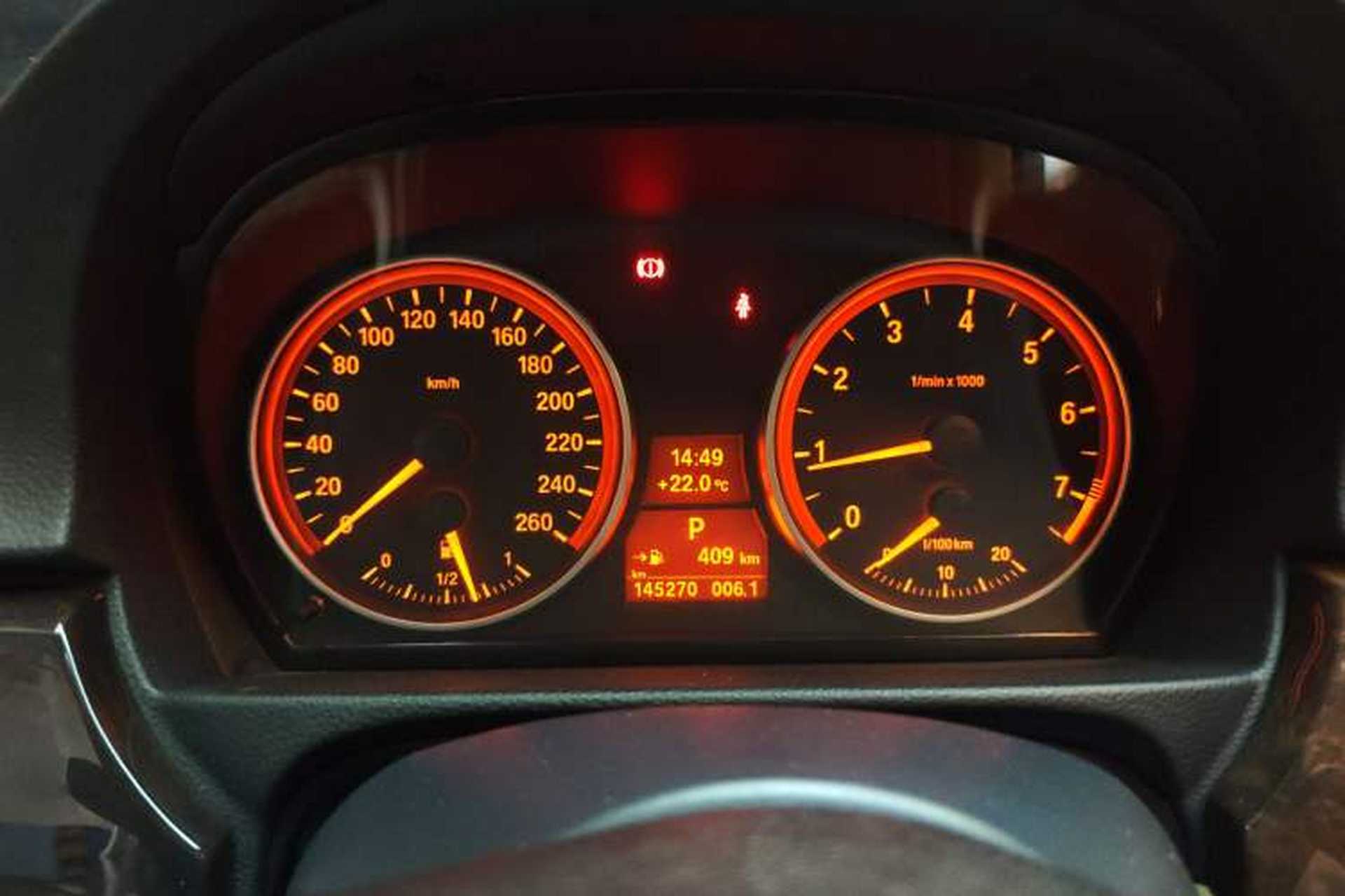 Used BMW 3 Series 2005 325i Sport Edition Instrument Cluster