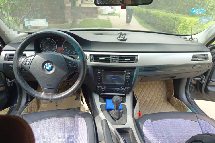 Used BMW 3 Series 2006 320i Elegant Edition Center Console