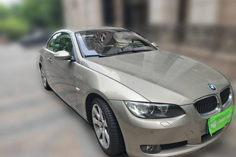 Used BMW 3 Series 2007 330i Convertible Coupe Front Right 45 Deg