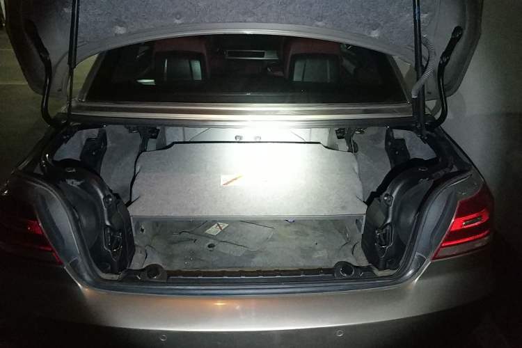 Used BMW 3 Series 2007 325i Convertible Coupe Trunk