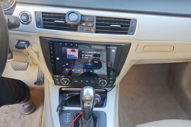Used BMW 3 Series 2007 325i Convertible Coupe Audio And AC Panel