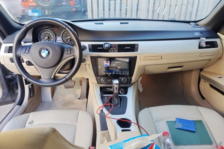 Used BMW 3 Series 2007 325i Convertible Coupe Center Console