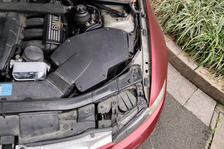 Used BMW 3 Series 2007 325i Convertible Coupe Engine Bay Left
